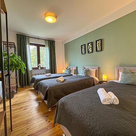 Immostay #8 - Haus Fuer 13 Personen Mit 7 Zimmer - Grosser Garten & Grill, Free Parking, Wlan BRE Extérieur photo