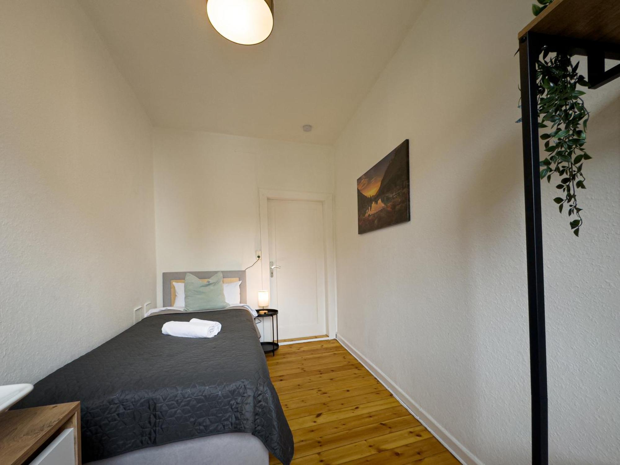 Immostay #8 - Haus Fuer 13 Personen Mit 7 Zimmer - Grosser Garten & Grill, Free Parking, Wlan BRE Extérieur photo