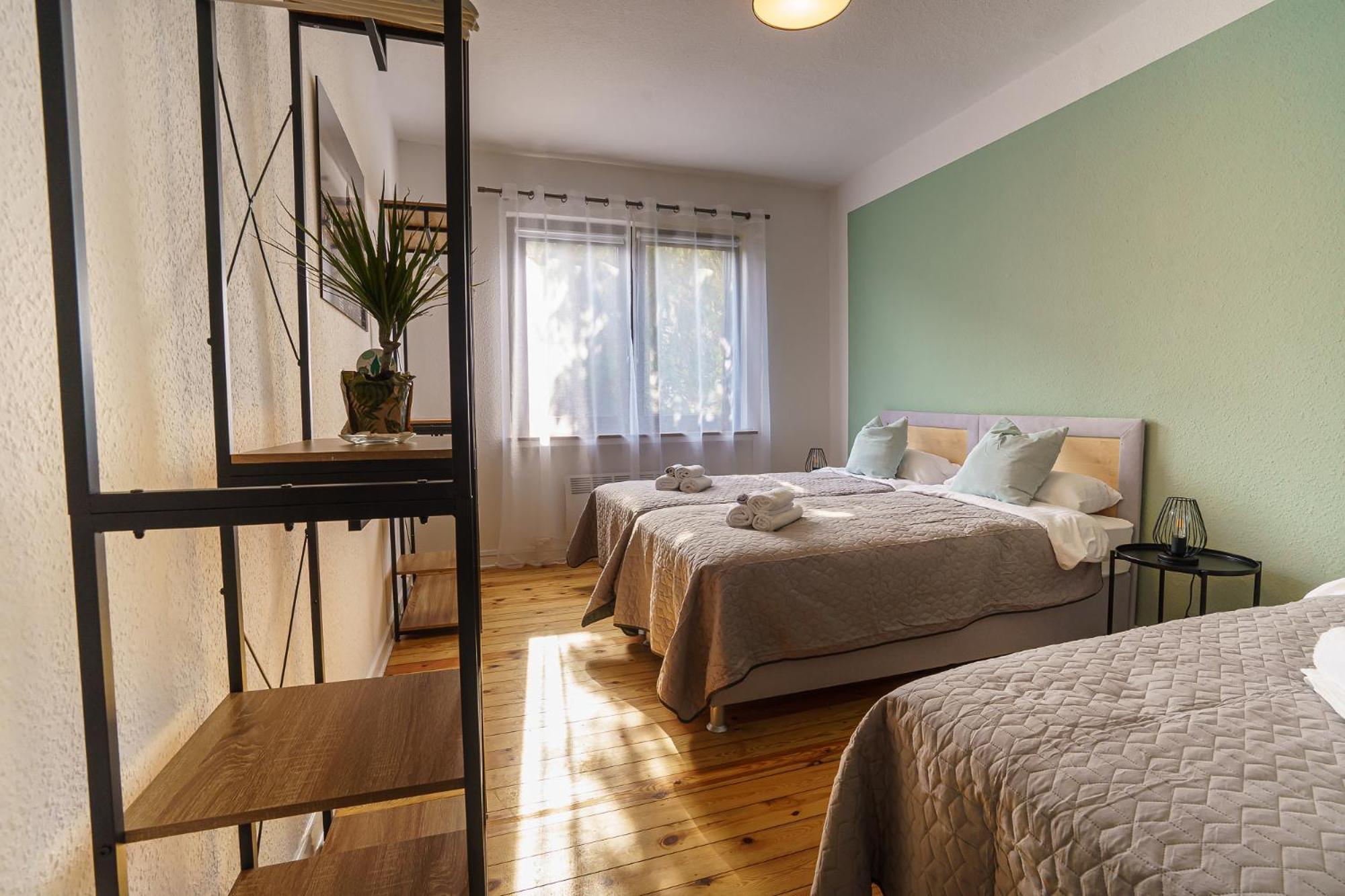 Immostay #8 - Haus Fuer 13 Personen Mit 7 Zimmer - Grosser Garten & Grill, Free Parking, Wlan BRE Extérieur photo